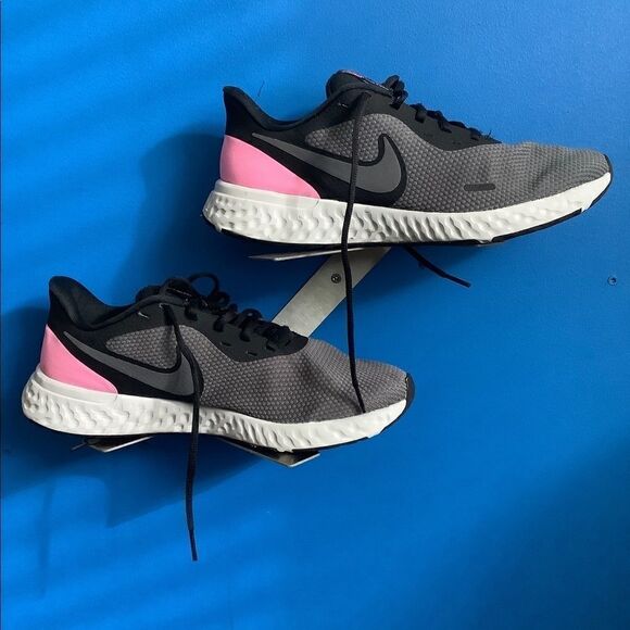 Nike Revolution 5 Running Shoes Women's US 10 - Picture 8 of 14
